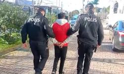 Üvey annesini öldüren firari, cezaevinde intihar etti