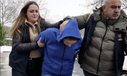 Teyzesini öldürdü, kolonya ile yaktı, cenazede ağladı!