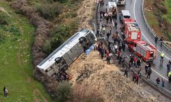 Antalya'da yolcu otobüsü devrildi: 8 ölü, 26 yaralı
