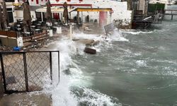 Bodrum’da feribot seferlerine fırtına engeli!