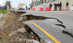 Bağlıca’da yol çöktü, teknik inceleme başlatıldı