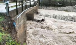 Debisi yükselen dereye düştü; cesedine ulaşıldı