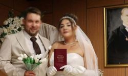 Doktor, tartıştığı eşini 20 bıçak darbesiyle yaralayıp, intihara kalkıştı