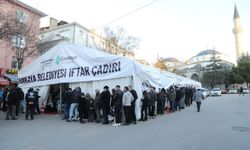 Çankaya’da dayanışma sofraları kuruldu