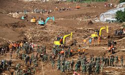 Endonezya'daki toprak kaymasında hayatını kaybedenlerin sayısı 70'e yükseldi