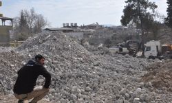 Ailesini kaybettiği enkazdan 132 saat sonra kurtarılan baba: Kızım beni hayata bağladı