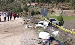 Hafriyat kamyonuyla çarpışan otomobilin sürücüsü yaralandı, eşi öldü