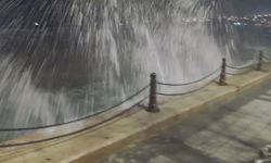 İstanbul’da kuvvetli fırtına hasara yol açtı