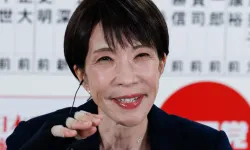 Japonya’da dövüşçü, davulcu Takaiçi’den tarihi seçim zaferi