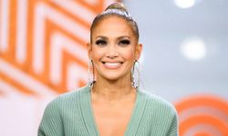 Jennifer Lopez genç kızlara taş çıkarttı!