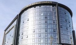 Küçükçekmece Adliyesi'nde hakime saldırmaya çalıştığı belirtilen avukat gözaltına alındı