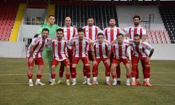 Kahramankazan Belediyespor liderlik koltuğuna oturdu