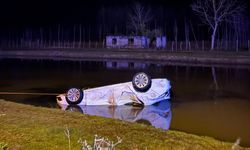 Otomobil, takla atıp su kanalına düştü: 1 ölü, 1 yaralı