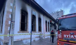 MHP lideri Devlet Bahçeli'nin eğitim gördüğü okulda yangın!