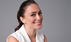 Özge Borak'tan mayolu 'yeni yaş' paylaşımı