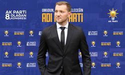 Kızılay Şube Başkanı görevden alındı: Müstehcen çocuk fotoğrafları bulunduruyordu!