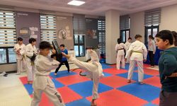 Altınevler’de taekwondo kursiyerleri kuşak sınavına hazırlanıyor