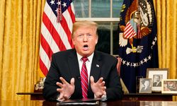 Trump, 'Epstein' sorusu soran gazetecileri Oval Ofis'ten kovdu