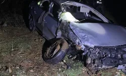 Adıyaman'da otomobil uçuruma yuvarlandı: 1 ölü, 4 yaralı