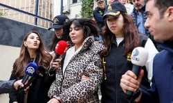 Bahar Candan’a dolandırıcılıktan hapis cezası!