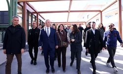 Esat Hâl açılış töreninde yöneticiler ile vatandaşlar bir araya geldi.