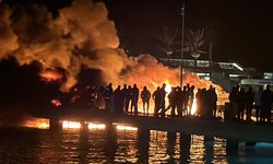 Bodrum'da marinada demirli 8 motoryatta yangın
