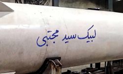 İran’ın yeni dini lideri Mücteba Hamaney, İsrail’e atılacak füzeye adını yazdı