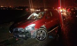 Çorum'da iki otomobil çarpıştı: 6 kişi yaralandı