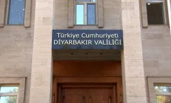 Diyarbakır Valiliği: Sivil polis aracı geçtiği sırada EYP patlaması meydana geldi