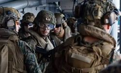 CENTCOM duyurdu: Binlerce piyade taşıyan USS Tripoli Orta Doğu'da!