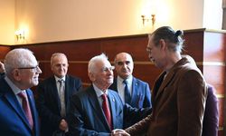 Erdal Beşikcioğlu Mamak’ta 1 Mart 2003 belgesel gösterimine katıldı