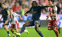 Zirve takibindeki Fenerbahçe, Antalya'da 2 puan bıraktı