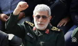 'Ajan mı' tartışması: Herkes ölüyor, o kurtuluyor!