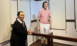 Gül Sunal, Kemal Sunal’ı görünce gözyaşlarını tutamadı!