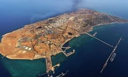 ABD, İran'ın petrol ihracatının yüzde 90'ını yaptığı Hark Adasını vurdu!