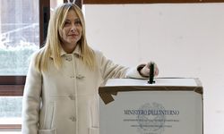 İtalya'da yargı reformu referandumda reddedildi