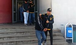 Kendisini ‘Komiser Vedat’ olarak tanıtıp, emekliyi dolandırdı