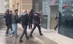 Banka hesabını kiraladığı kişilere ulaşamayınca arkadaşlarını kaçırıp darbettirdi