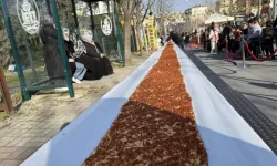 İstanbul'daki 63 metrelik lahmacun Guinness’e girdi
