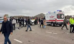 3 aracın karıştığı kazada baba-oğul-kızı öldü; 6 kişi yaralandı