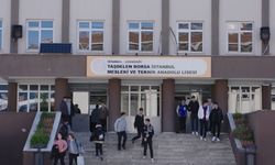 İstanbul'da lisede dehşet: Okulun öğrencisi, 2 öğretmen ve 1 öğrenciyi bıçakladı