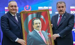 Birlikte poz verildi: CHP’den istifa eden Mesut Özarslan, BBP’ye mi katılıyor?