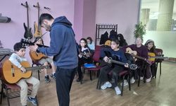 Pursaklar’da müzik kurslarına yoğun ilgi