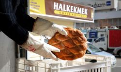 ABB Halk Ekmek mobil fırınla Ramazan pidesini vatandaşa taşıyor