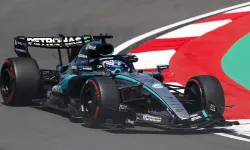 Russell Çin’de pole pozisyonunu kaptı