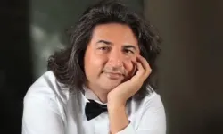 Şarkıcı Çelik, Hatay’da borçları kapattı, gıda dağıttı!