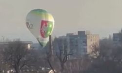 Sıcak hava balonu apartmana çarptı: 1 ölü, 2 yaralı