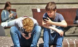 15 yaş altı için sosyal medya düzenlemesinin detayları ortaya çıktı