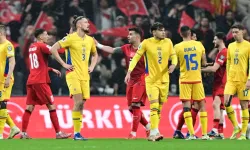 Romanya'da maç sonu gerginliği: Takım arkadaşına sandalye fırlattı!