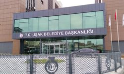 Uşak Belediyesi'ne operasyon: Başkan dahil 12 kişi gözaltına alındı